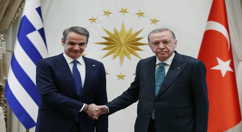 Miçotakis’ten Türkiye açıklaması. “Yan yana yaşamak zorundayız”