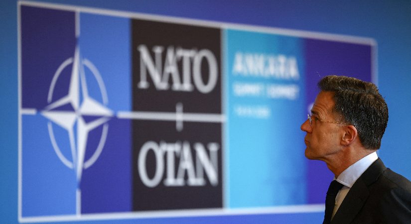 NATO karargahında casus alarmı