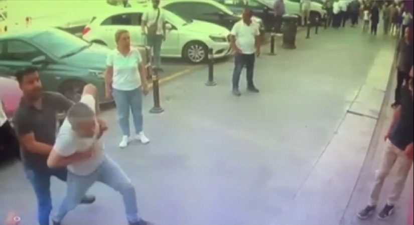 Otogara babasını almaya gelen taksici ile duraktaki sürücüler arasında bıçaklı arbede