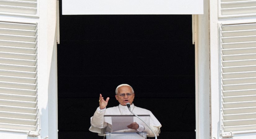 Papa’ya meydan okudular. İsviçre’de tartışmalı piskopos töreni