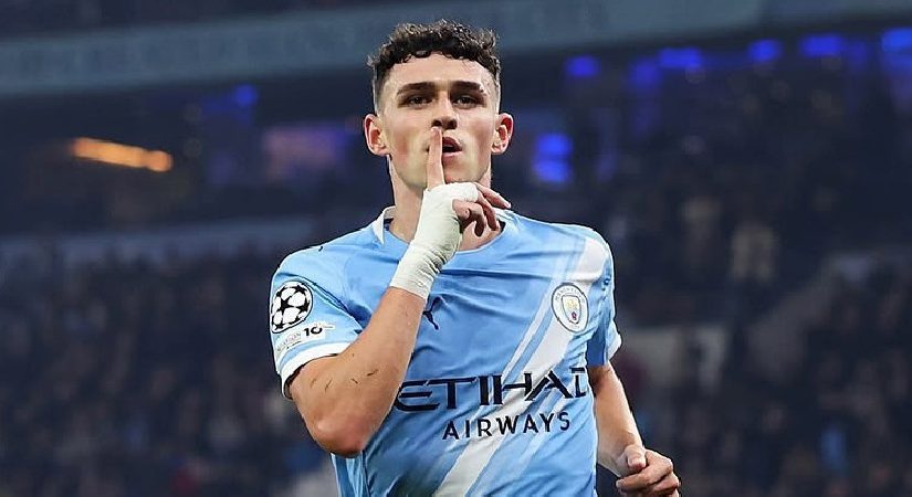 Phil Foden, Manchester City’de kaldı