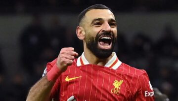 Salah transferinde beklenen cevap geldi, tek mani kalkıyor. “Seni o maçta alanda istiyoruz”