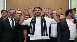 Salih Özcan, Beşiktaş için İstanbul’da