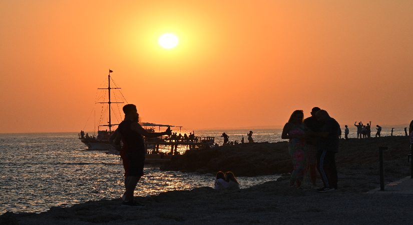 Serin hava gidiyor, sıcaklar geri dönüyor. Yeni haftada hava yine değişiyor