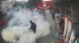 Şoförün panik anları: Motosikleti bir anda alev aldı