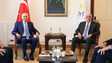 TBMM Başkanı Kurtulmuş’un süreç yasası turu sürüyor. AK Parti ve DÜZGÜN Parti’ye ziyaret