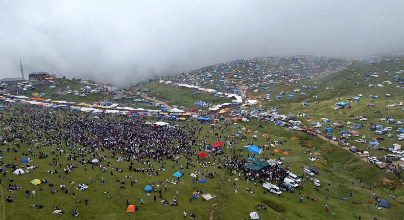 Trabzon 205. Geleneksel Sis Dağı Kültür Şenlikleri’ne yoğun iştirak