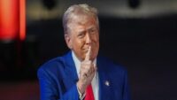 Trump: Hürmüz Boğazı, İran hariç gemi trafiğine açık