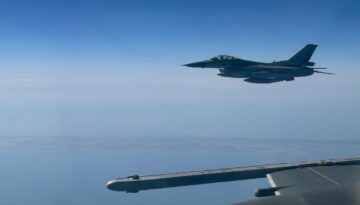 Türk jetlerinden Kıbrıs Adası’nın güneyinde eğitim uçuşu
