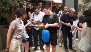 Velilerin mecburî bekleyişi: İstanbul’un ünlü okullarının bahçeleri doldu taştı