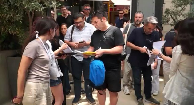 Velilerin mecburî bekleyişi: İstanbul’un ünlü okullarının bahçeleri doldu taştı