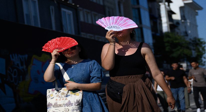 Yeni haftada nefes almak bile zorlaşacak. Poyraz bile kurtaramayacak, nem ve sıcaklık birleşiyor