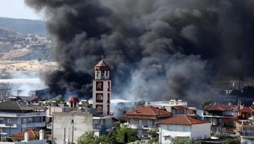 Yunanistan’da 2 bölge alevlere teslim