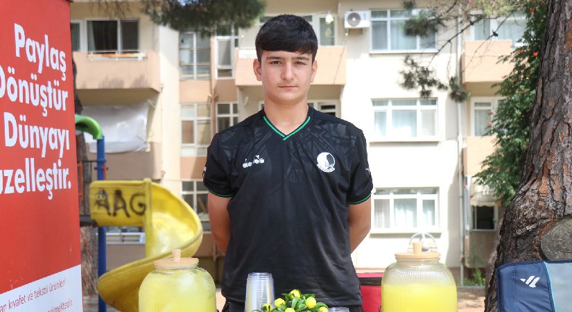 14 yaşında minimum fiyatın 3 katını kazanıyor. 6 saatte günlük çıkarı 3 bin lirayı buluyor