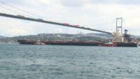 289 metrelik Liberya bayraklı kuru yük gemisi için Boğaz trafiğe kapatıldı