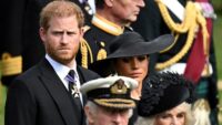 6 yıl sonra meskene dönüyorlar. Harry ve Meghan’ın “Amerikan rüyası” berbat bitti
