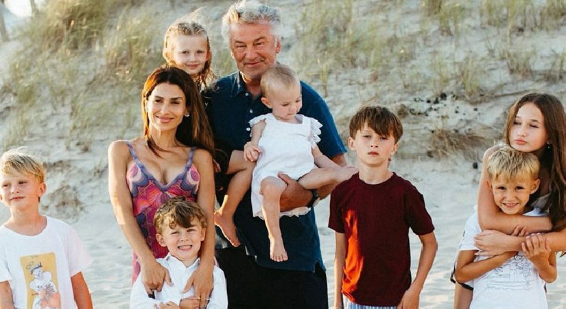 8 çocuğu var lakin babalığa doyamadı… Eşine latife yollu seslendi: Gel bir bebek daha yapalım