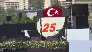 AK Parti 25’inci yaşını kutluyor. Bahçeli’den özel çelenk