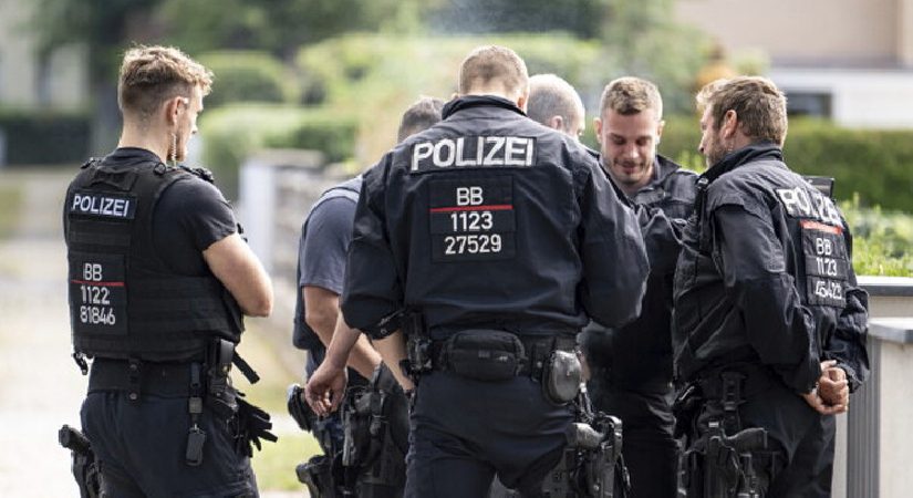Berlin’de bilinmeyen silah deposu tezi