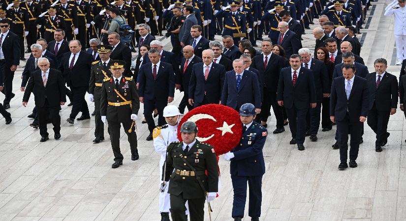 Cumhurbaşkanı Erdoğan: 104 yıl evvel olduğu üzere menfur planlara müsaade etmiyoruz