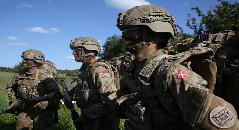 Danimarka’da 11 aya çıkarılan yeni zorunlu askerlik uygulaması başladı