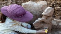 Dünyada birinci kere karşılaşıldı, tarihi baştan yazacak keşif. 11 bin yıldır bırakıldığı yerde duruyor
