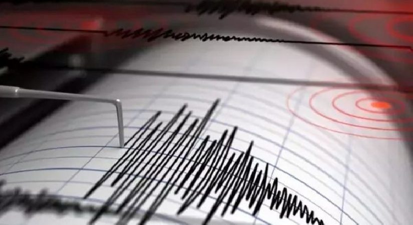 Endonezya’da 7,7 büyüklüğünde deprem… Tsunami uyarısı yapıldı