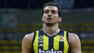 Fenerbahçe Mert Emre Ekşioğlu ile yollarını ayırdı!