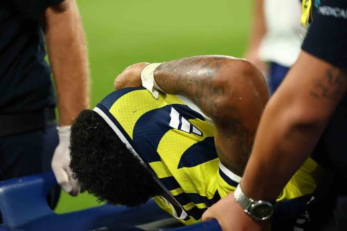Fenerbahçe’de Oosterwolde krizi. Sakatlıktan dönüş tarihi muhakkak oldu
