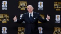 FIFA futbolu özelleştirme planını iptal etti