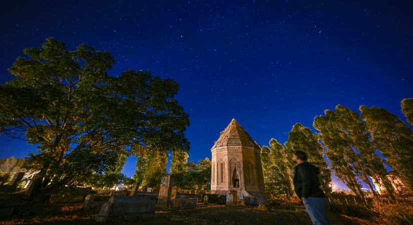 Gökyüzünde görsel şölen. Perseid Meteor Yağmuru başladı