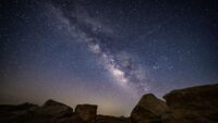Gökyüzünde görsel şölen. Perseid meteor yağmuru geceyi aydınlattı