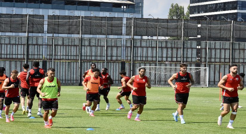 Göztepe, Süper Lig’de yarın Samsunspor’a konuk olacak