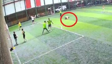 Halı saha maçı sırasında kötüleşti, hastanede hayatını kaybetti
