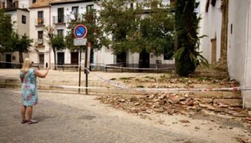 İspanya’nın turistik kentinde peş peşe sarsıntılar