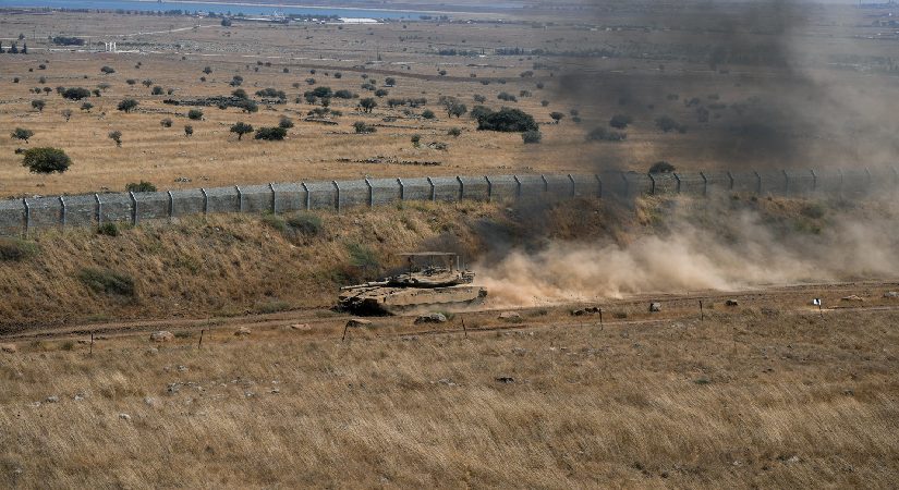 İsrail Suriye’yi maksat aldı. Köylere baskın düzenlendi, topçu atışı yapıldı