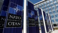 İsviçre’de NATO ve yaptırım aksisi referandum