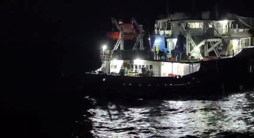 Kastamonu’da gemi su aldı. 13 kişi tahliye edildi