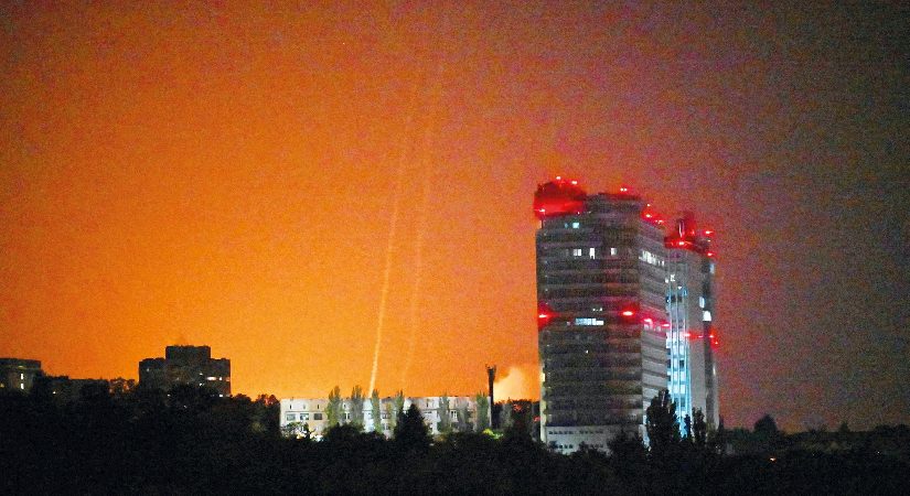 Kiev’e 9 saat boyunca füze yağdı
