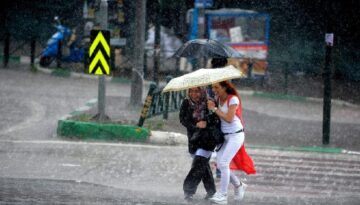 Meteorolojiden kuvvetli sağanak uyarısı. 11 kent için sarı kodlu ikaz yapıldı