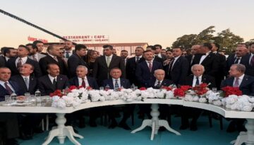MHP Genel Başkanı Bahçeli, nikah şahidi oldu