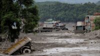 Nepal sel felaketinin yaralarını sarmak için 5 milyar dolar istiyor