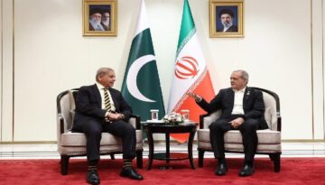 Pakistan Başbakanı Şerif, İran Cumhurbaşkanı Pezeşkiyan ile bölgesel gelişmeleri ele aldı