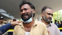 Pakistan’da yangın faciası: 15 bebek hayatını kaybetti
