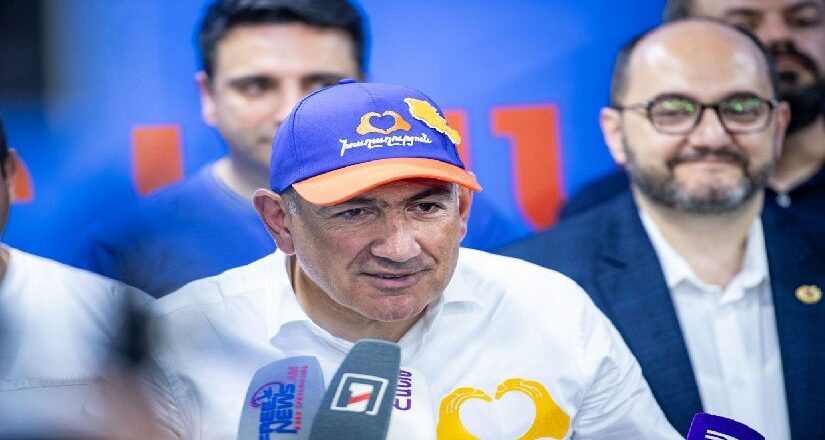 Paşinyan istifa etti: Ermenistan’da yeni hükümet kurulacak
