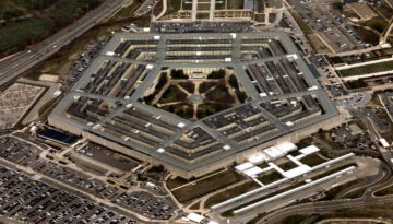 Pentagon, kendi gazetesinin zirve idaresini tasfiye etti