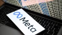 Polonya’dan Meta’ya suçlama