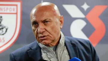 Samsunspor’dan maç sonu itiraf. “Ucuz kurtulduk, hocam ile anlaşamıyoruz”
