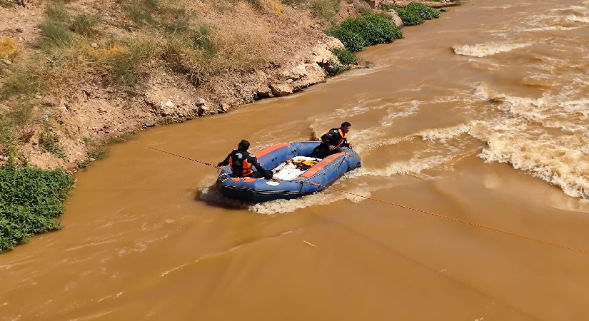Şanlıurfa’da araba sulama kanalına uçtu. Şoför kayboldu