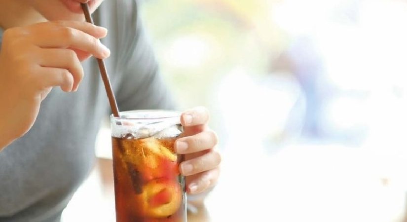 Şekerli içecekte kanser tehlikesi… Mide kanseri riskini 2.5 kat artırıyor